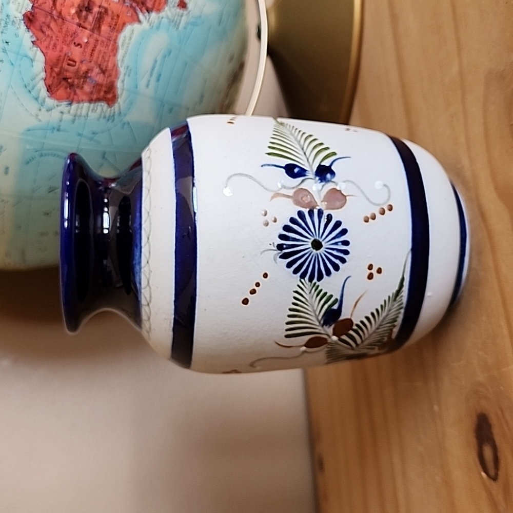 Mexican Tonala pottery vase signed